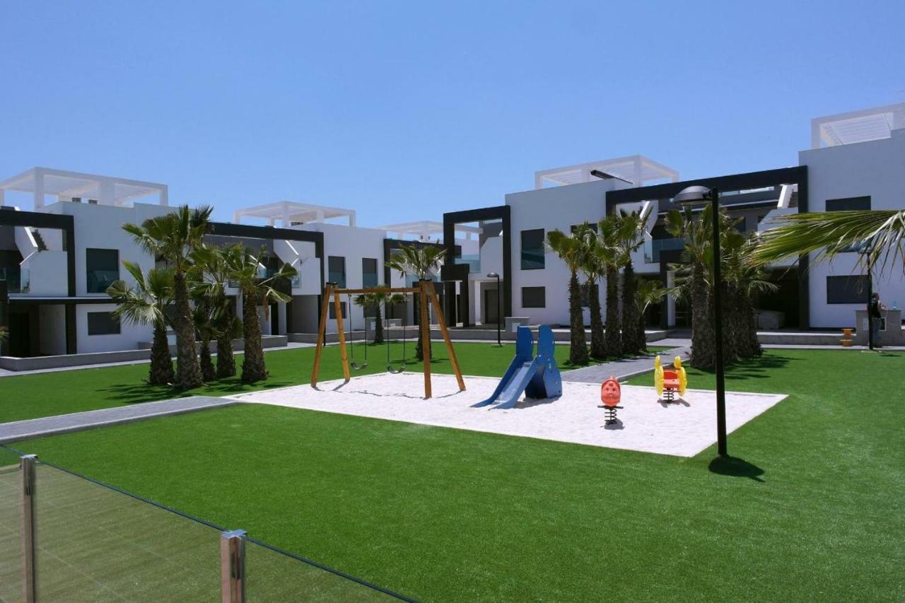 Ferienwohnung Oasis Beach IX PuntaPrima Torrevieja Exterior foto